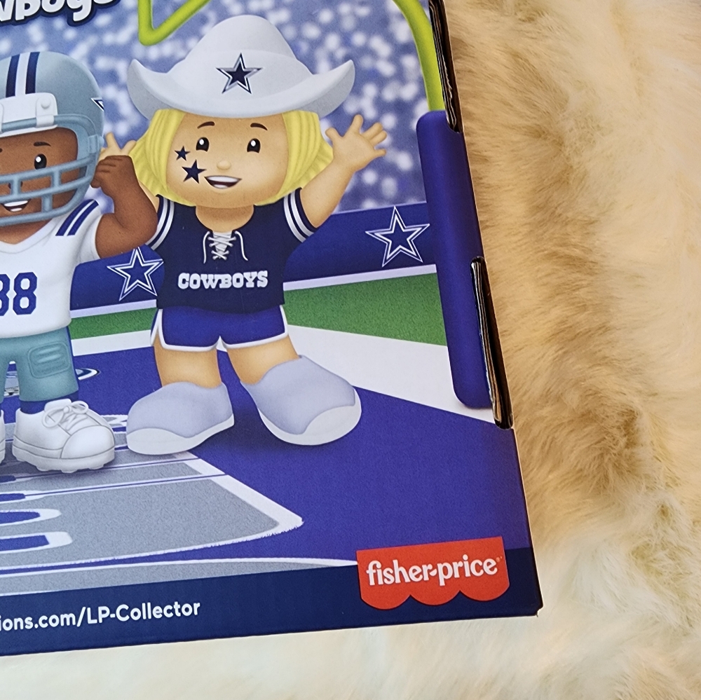 Fisher-Price Little People Collector x NFL Dallas Cowboys Set. - Picture 8 of 9